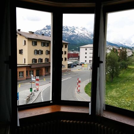 Hotel Terminus Samedan Habitación foto